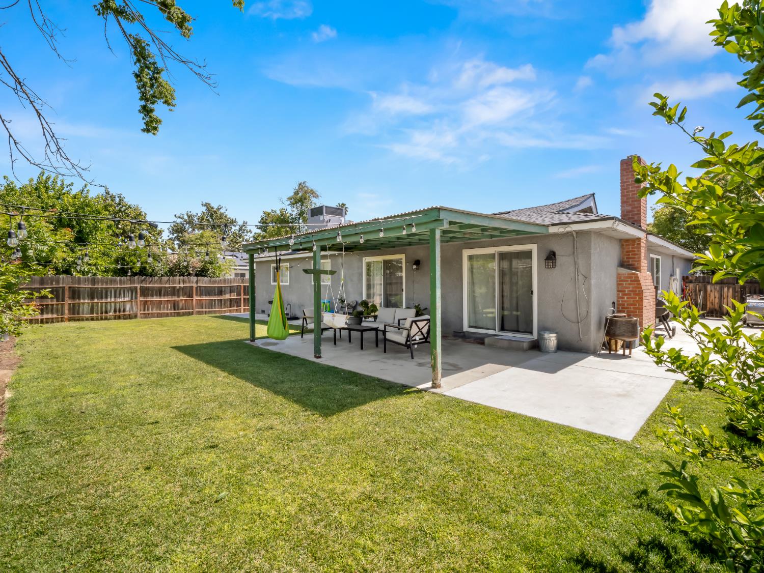 4535 N Laureen Ave, Fresno, CA 93726