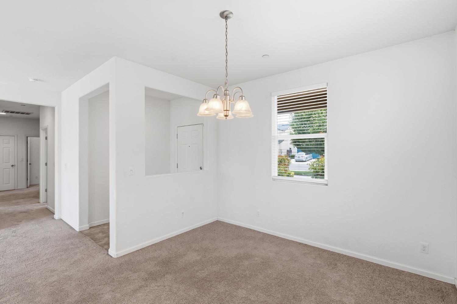 1471 Paseo Del Mar Pkwy, Madera, CA 93638