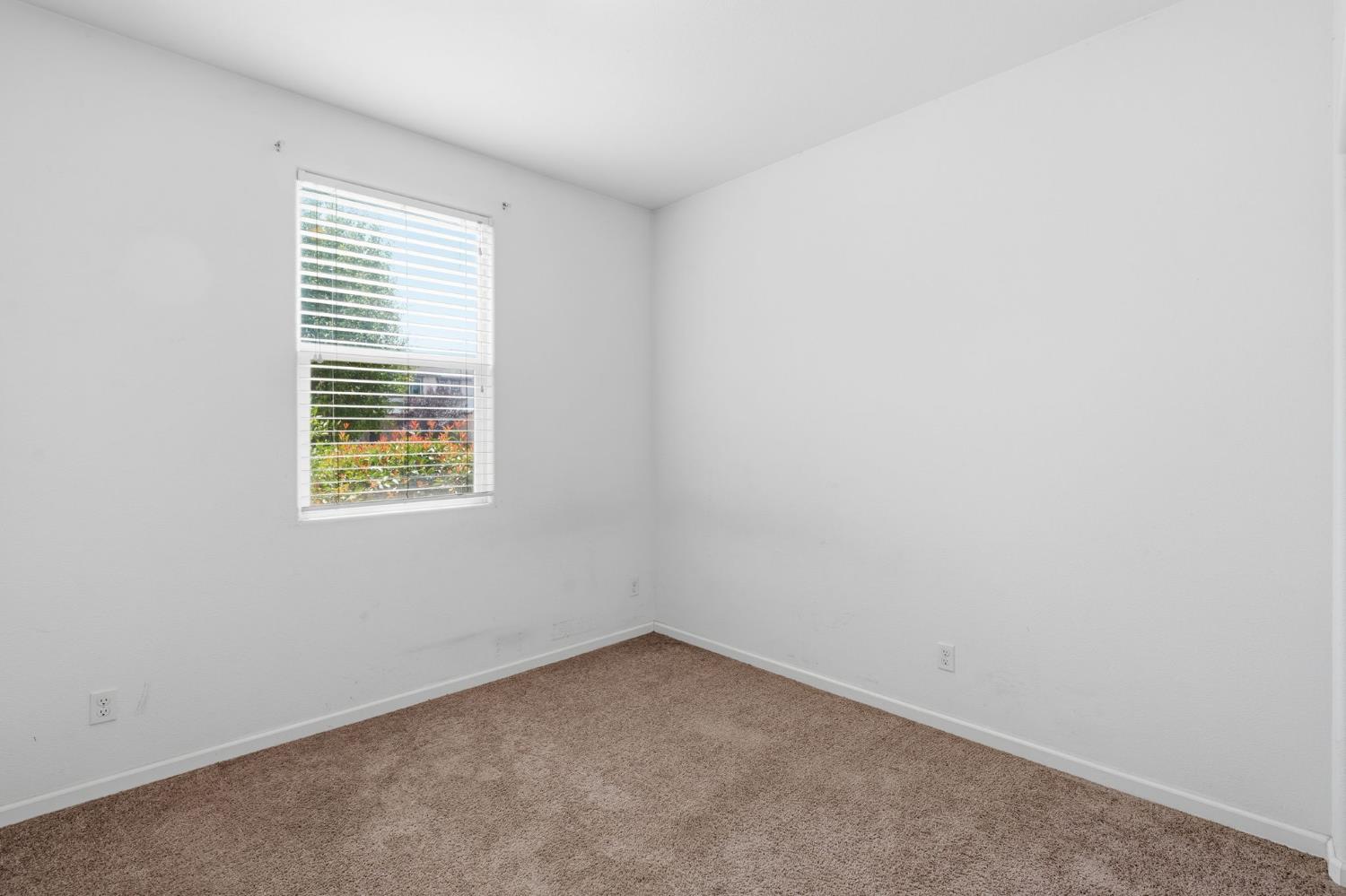 1471 Paseo Del Mar Pkwy, Madera, CA 93638