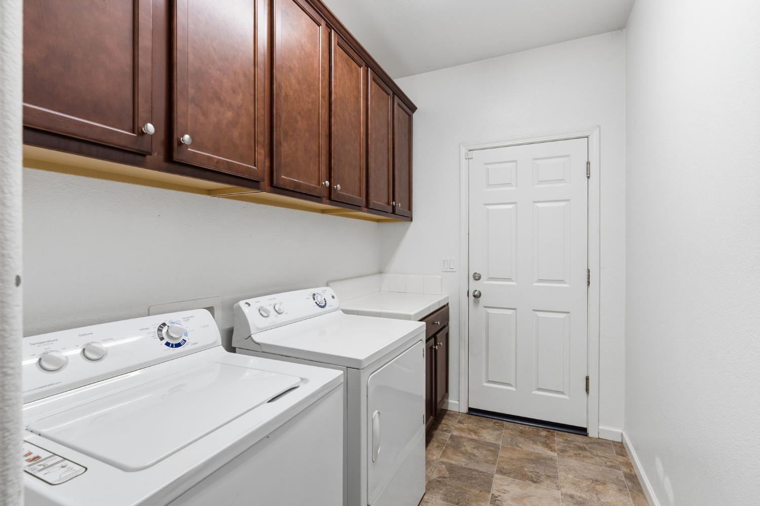1471 Paseo Del Mar Pkwy, Madera, CA 93638