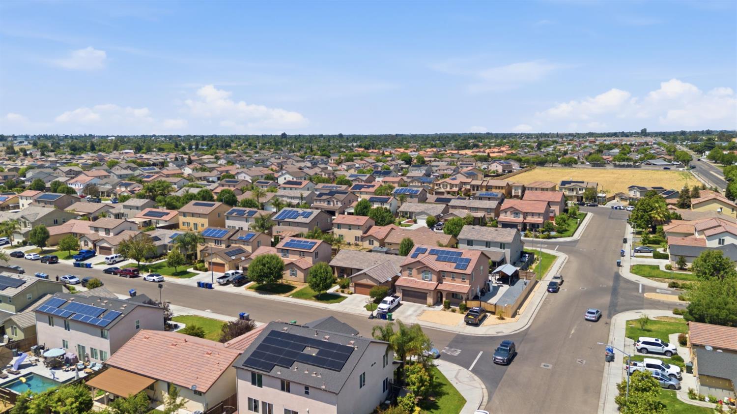 1471 Paseo Del Mar Pkwy, Madera, CA 93638