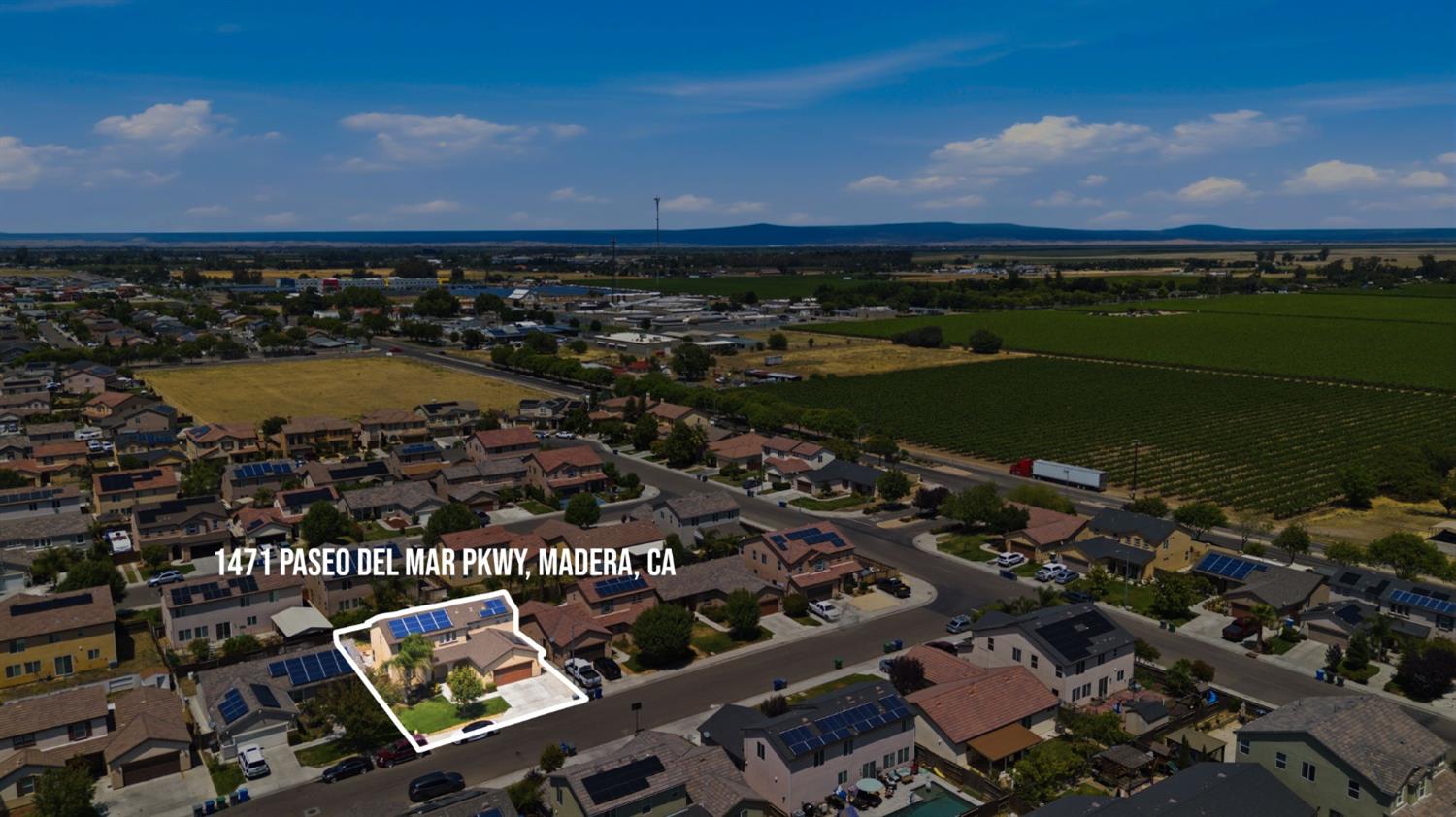 1471 Paseo Del Mar Pkwy, Madera, CA 93638