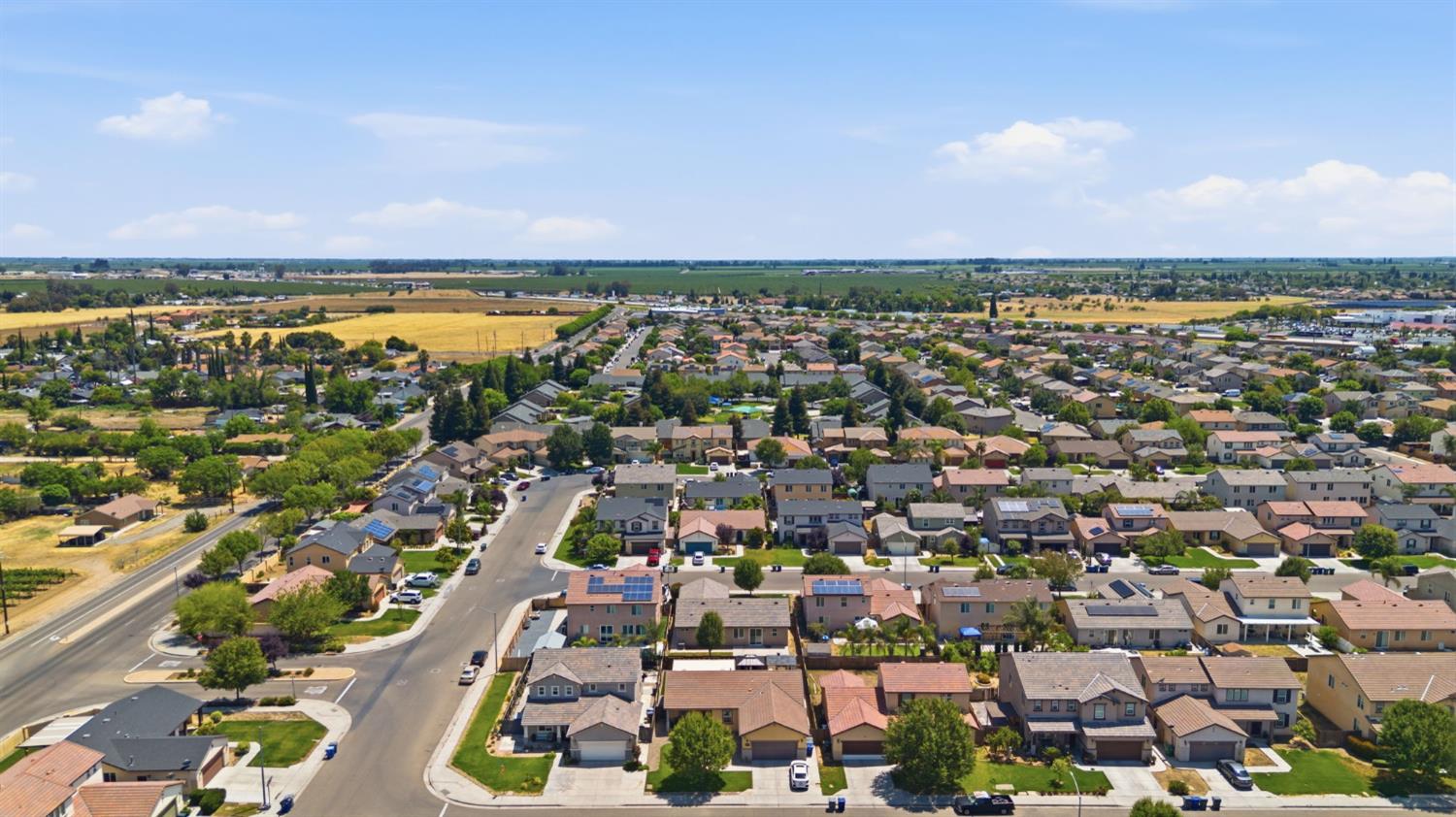1471 Paseo Del Mar Pkwy, Madera, CA 93638
