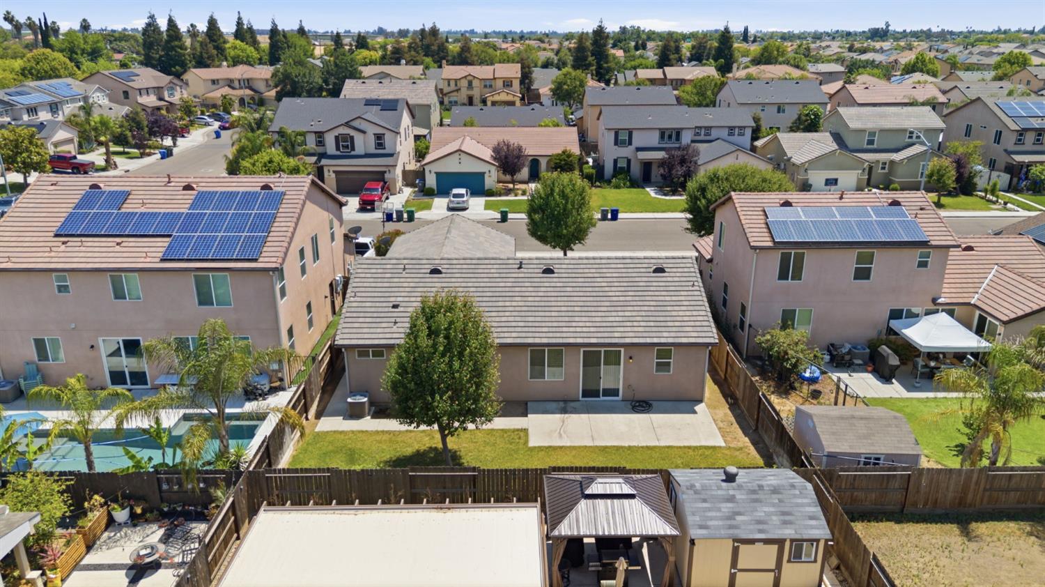1471 Paseo Del Mar Pkwy, Madera, CA 93638