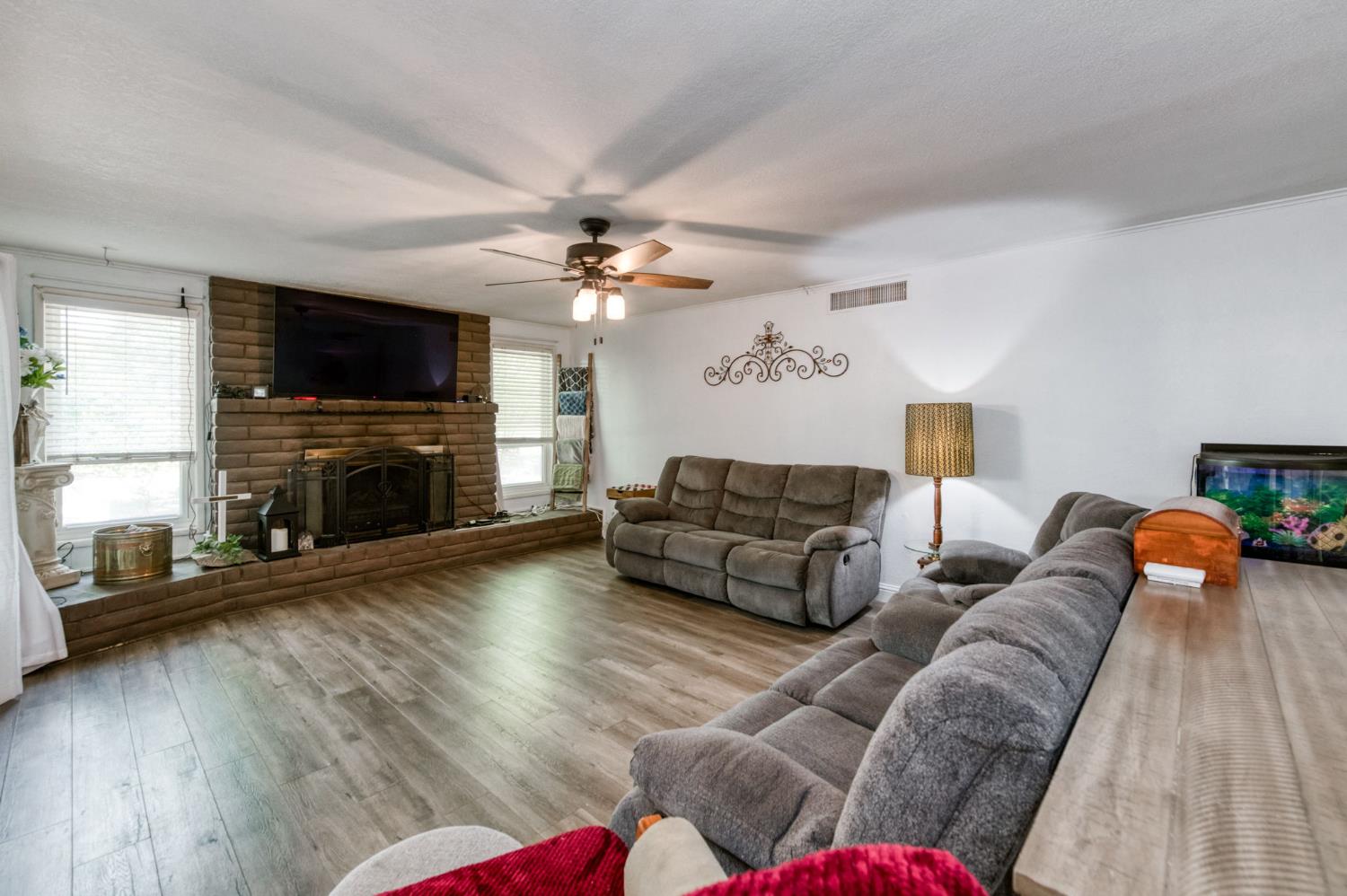 36837 Berkshire Dr, Madera, CA 93636