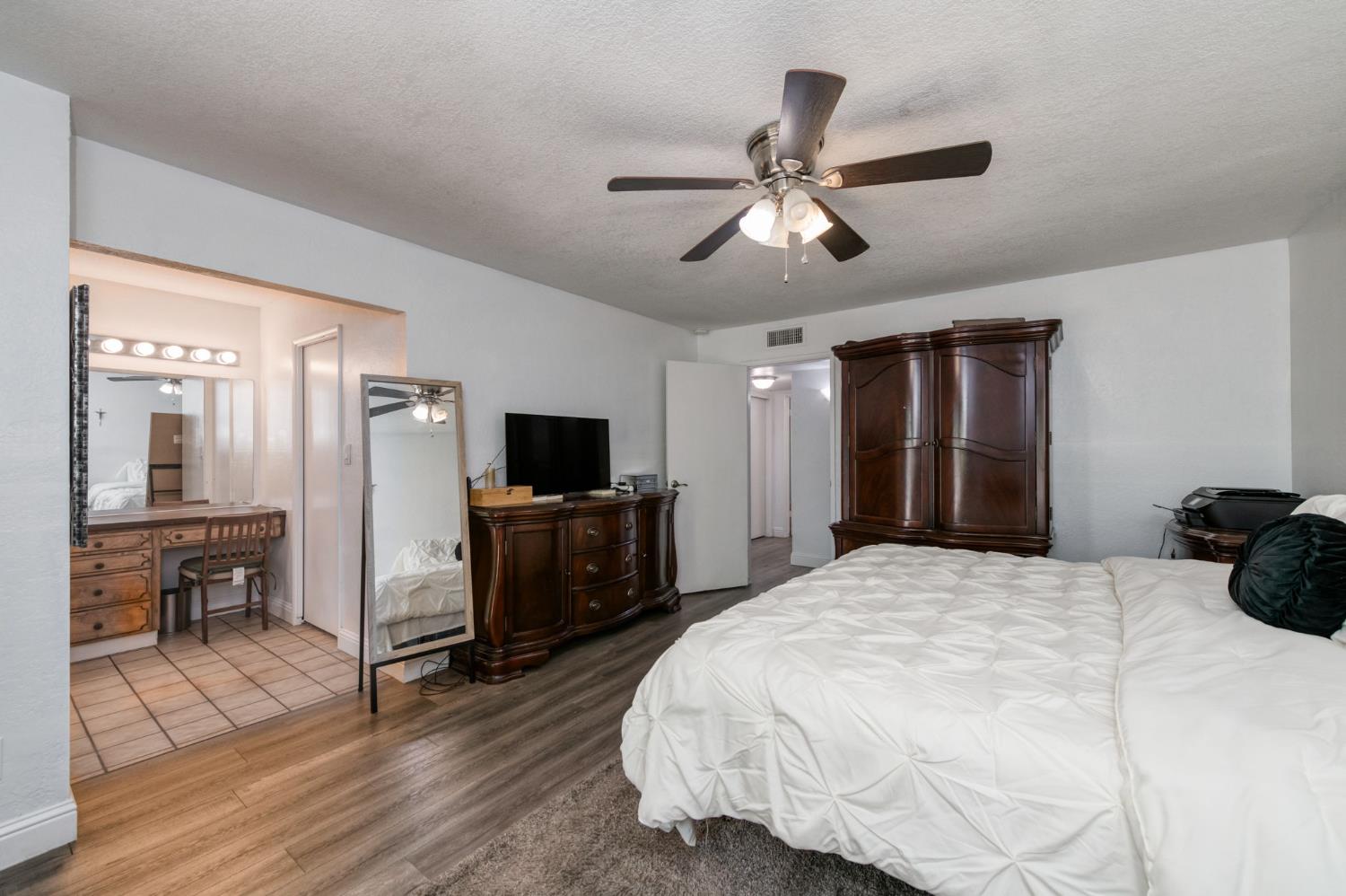 36837 Berkshire Dr, Madera, CA 93636