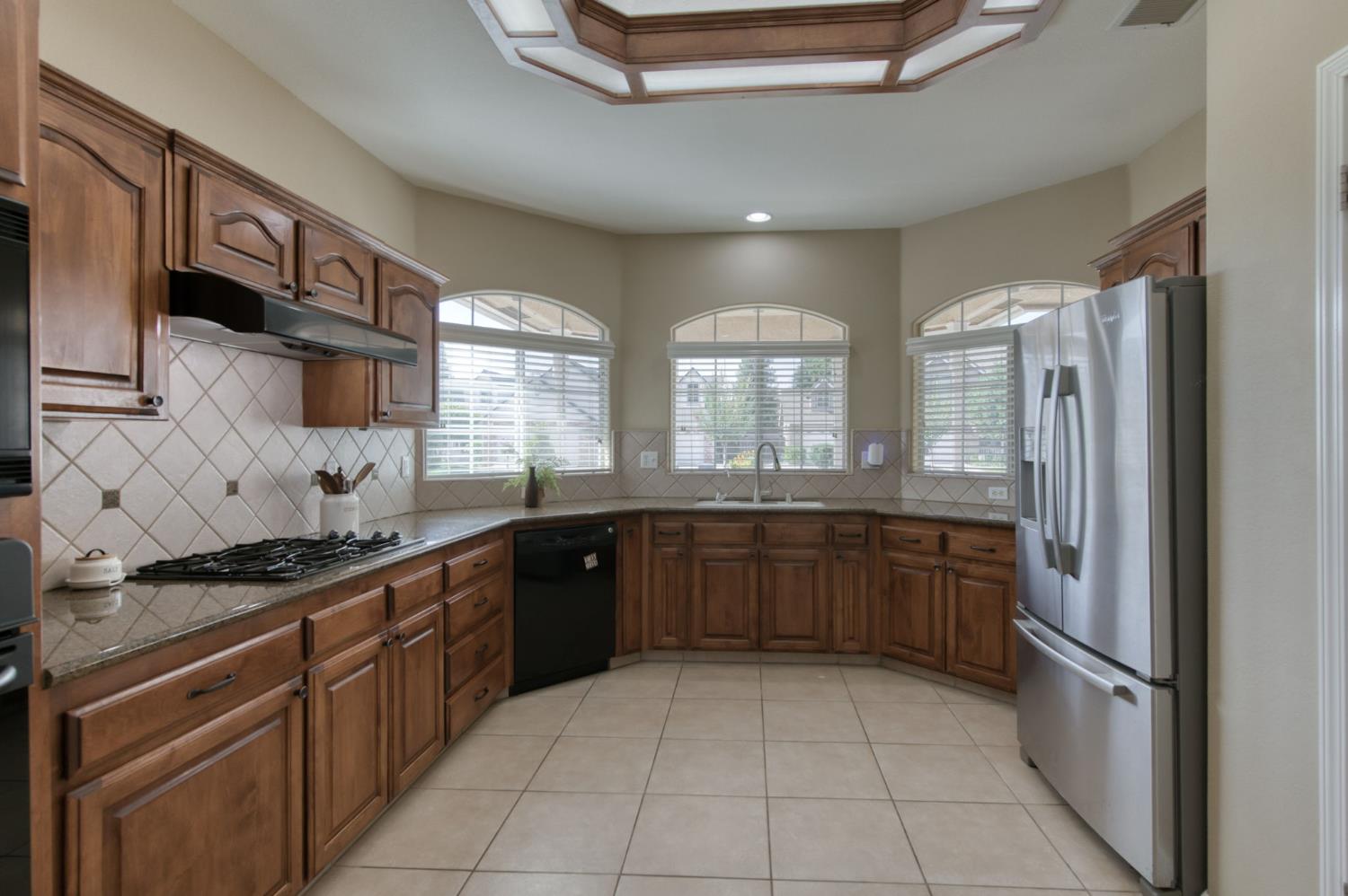 55 Serena Ave, Clovis, CA 93619