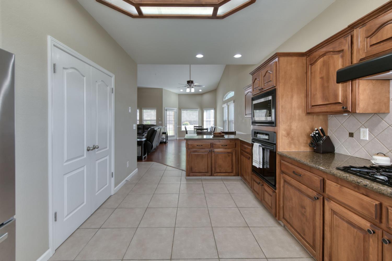55 Serena Ave, Clovis, CA 93619
