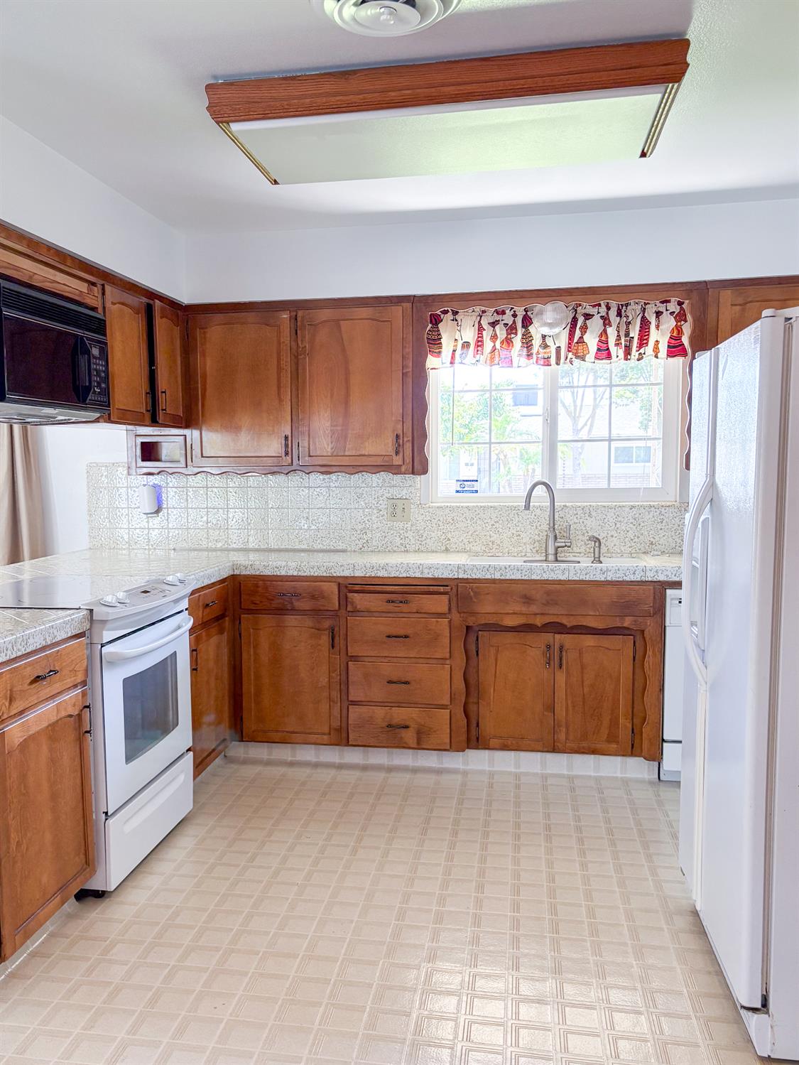 3517 Howard St, Selma, CA 93662