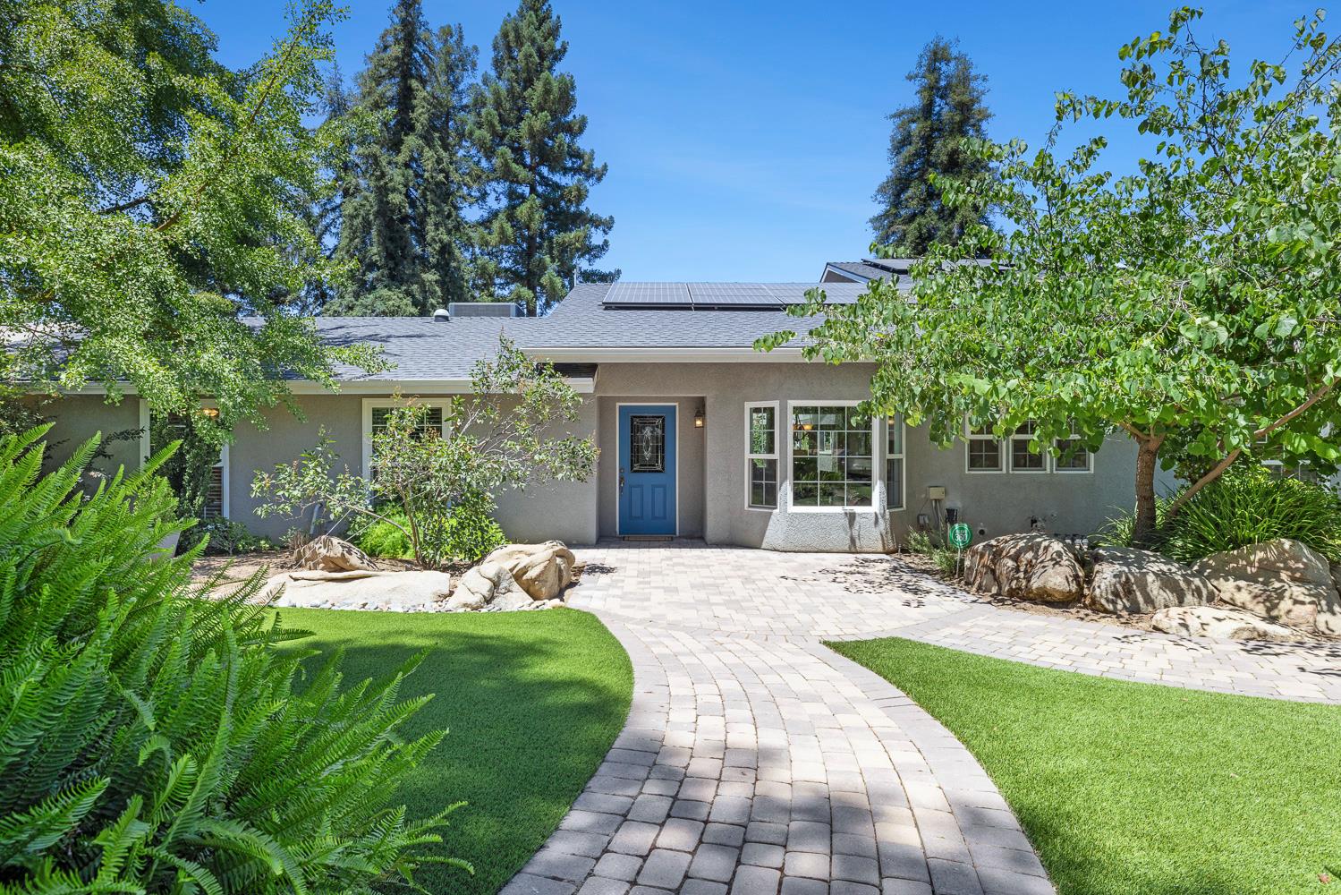 1408 E Plymouth Way, Fresno, CA 93720