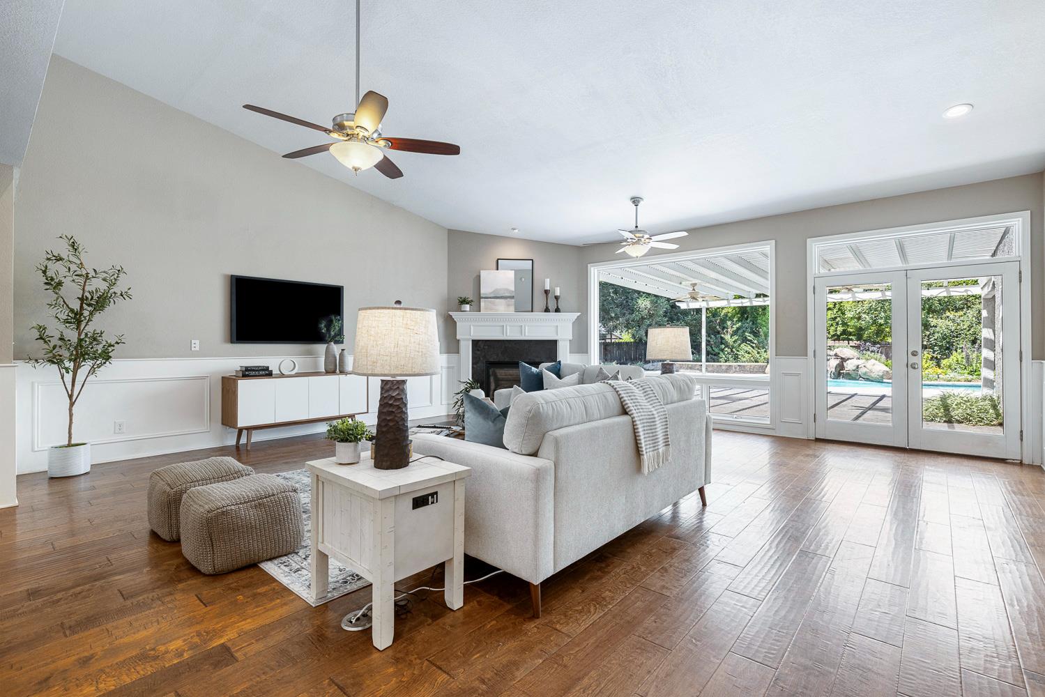 1408 E Plymouth Way, Fresno, CA 93720