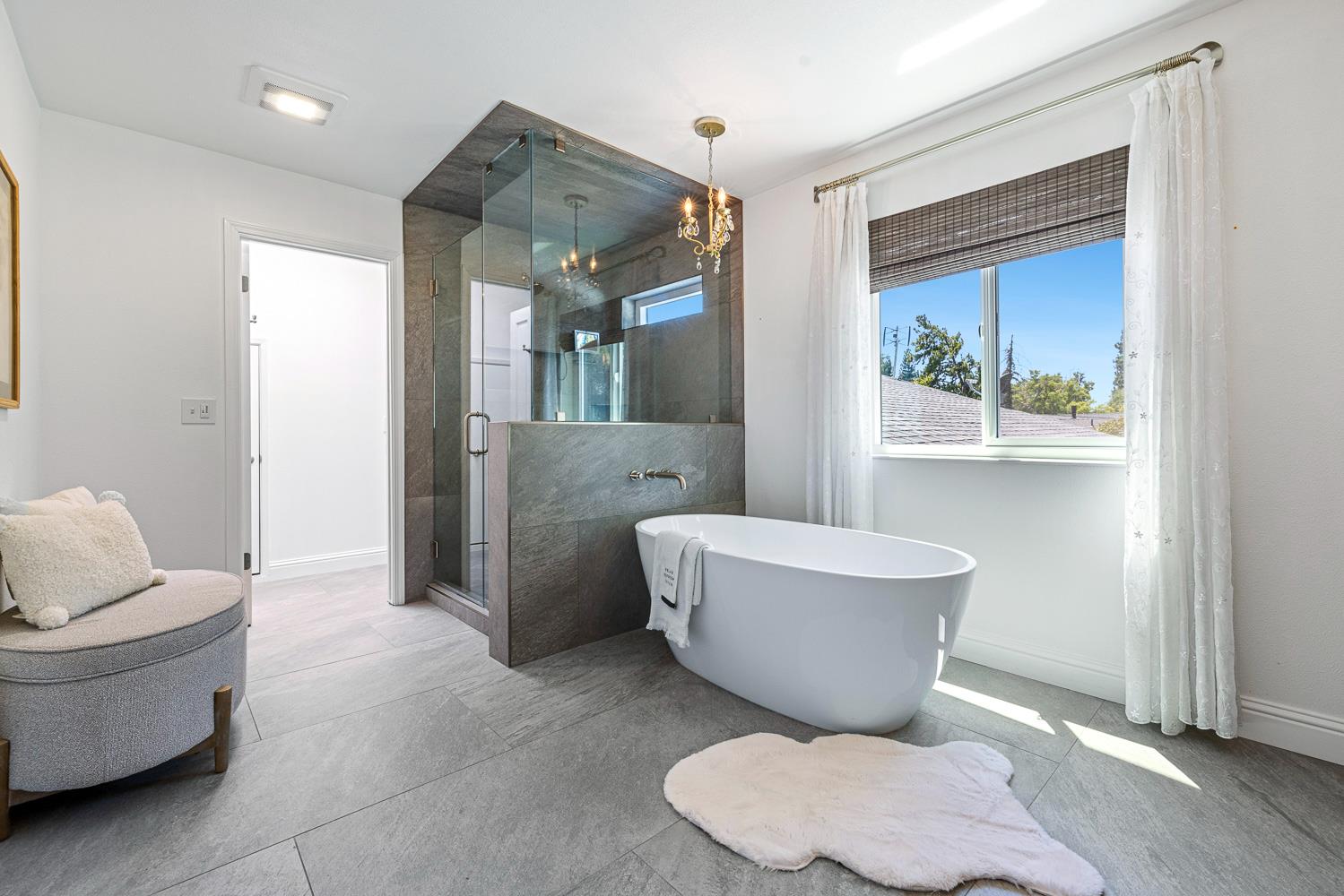 1408 E Plymouth Way, Fresno, CA 93720