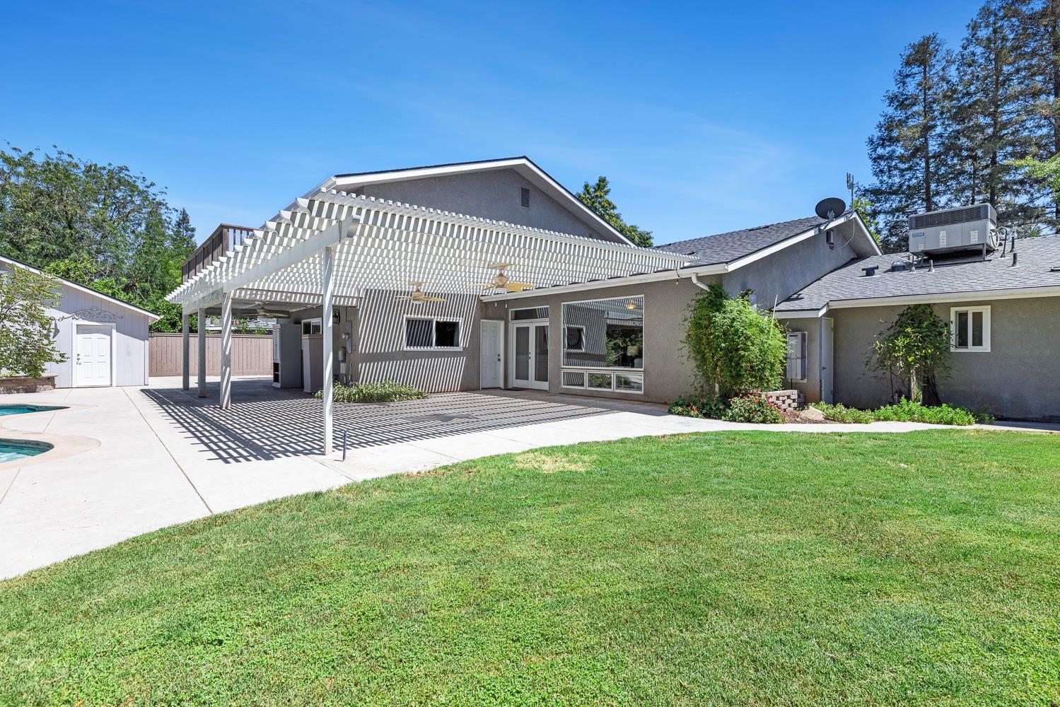 1408 E Plymouth Way, Fresno, CA 93720