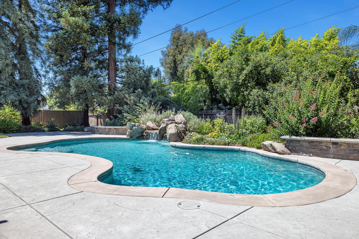 1408 E Plymouth Way, Fresno, CA 93720