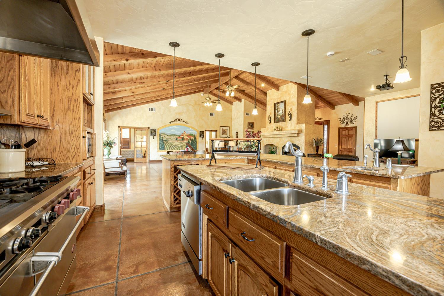 1087 Ben Hur, Raymond, CA 93653