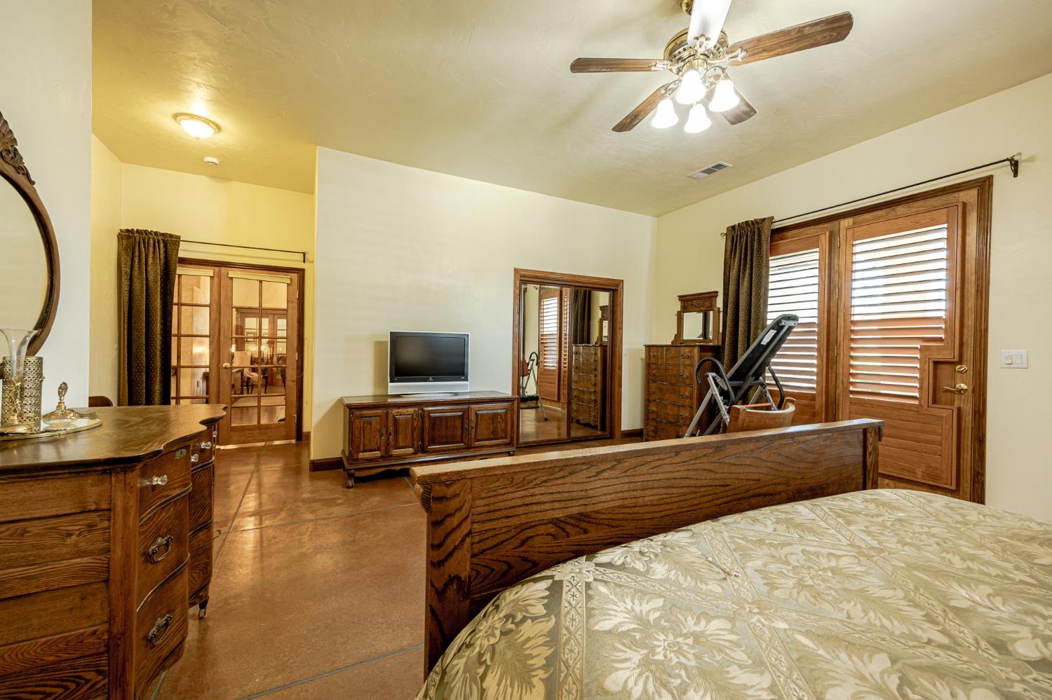 1087 Ben Hur, Raymond, CA 93653