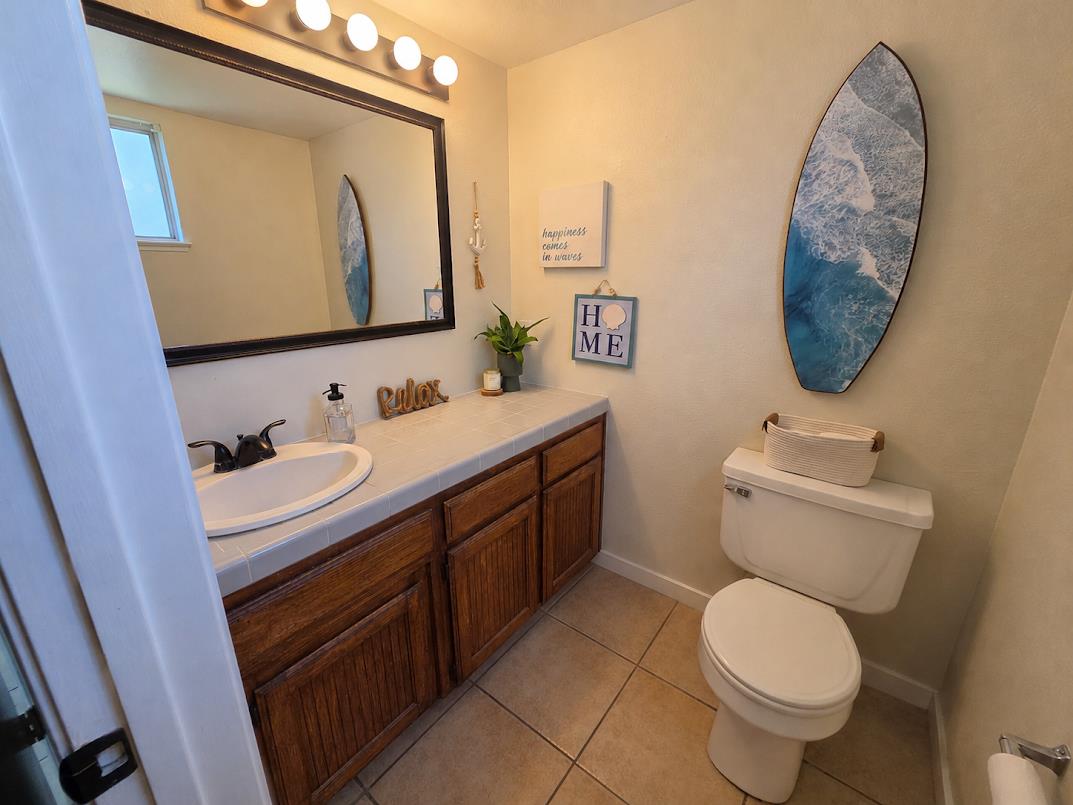 4685 W Bellaire Way, Fresno, CA 93722