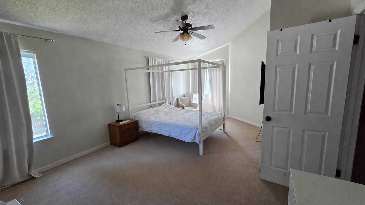 4685 W Bellaire Way, Fresno, CA 93722