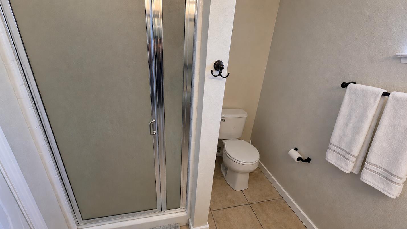 4685 W Bellaire Way, Fresno, CA 93722