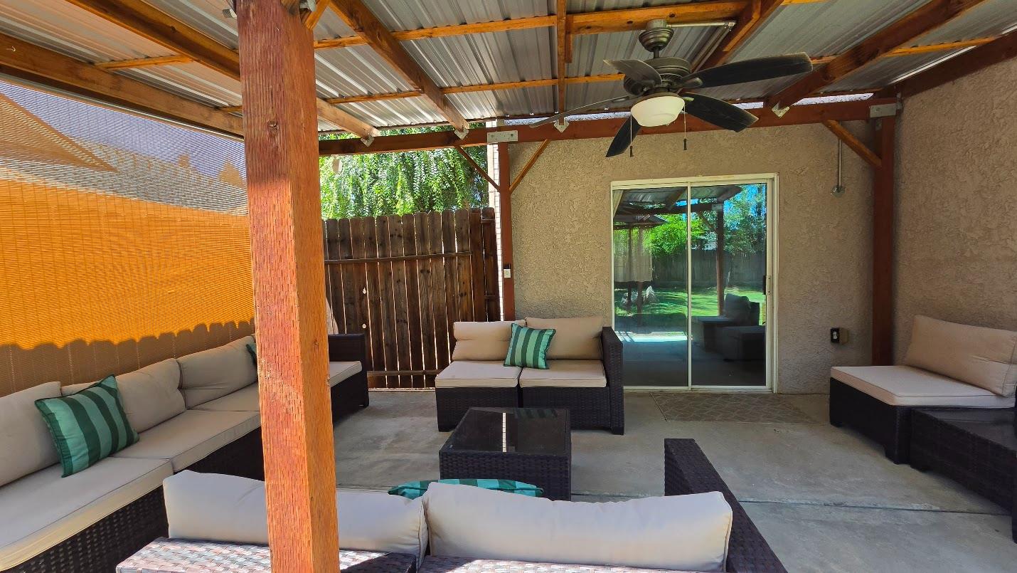 4685 W Bellaire Way, Fresno, CA 93722
