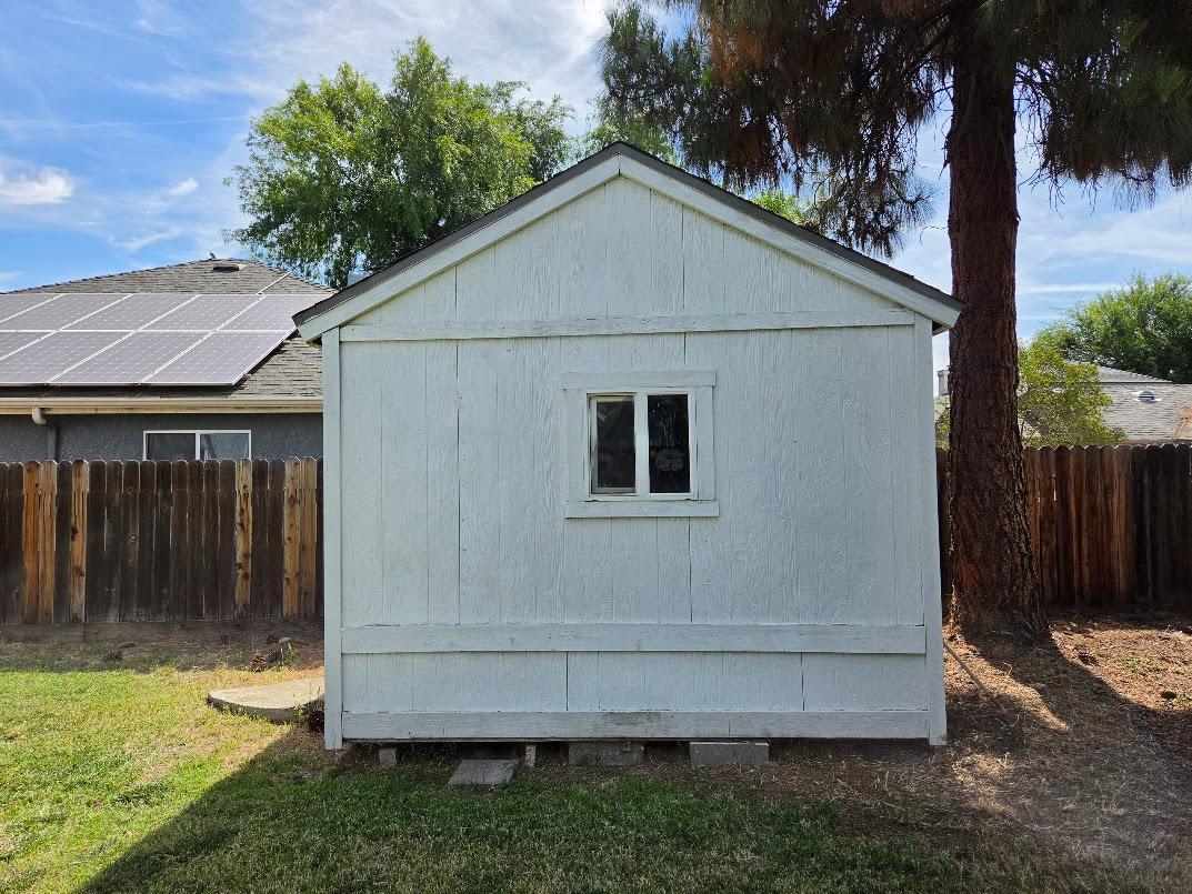 4685 W Bellaire Way, Fresno, CA 93722