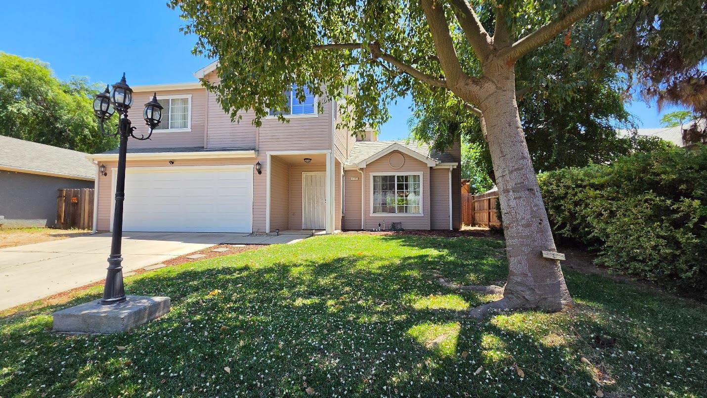 4685 W Bellaire Way, Fresno, CA 93722