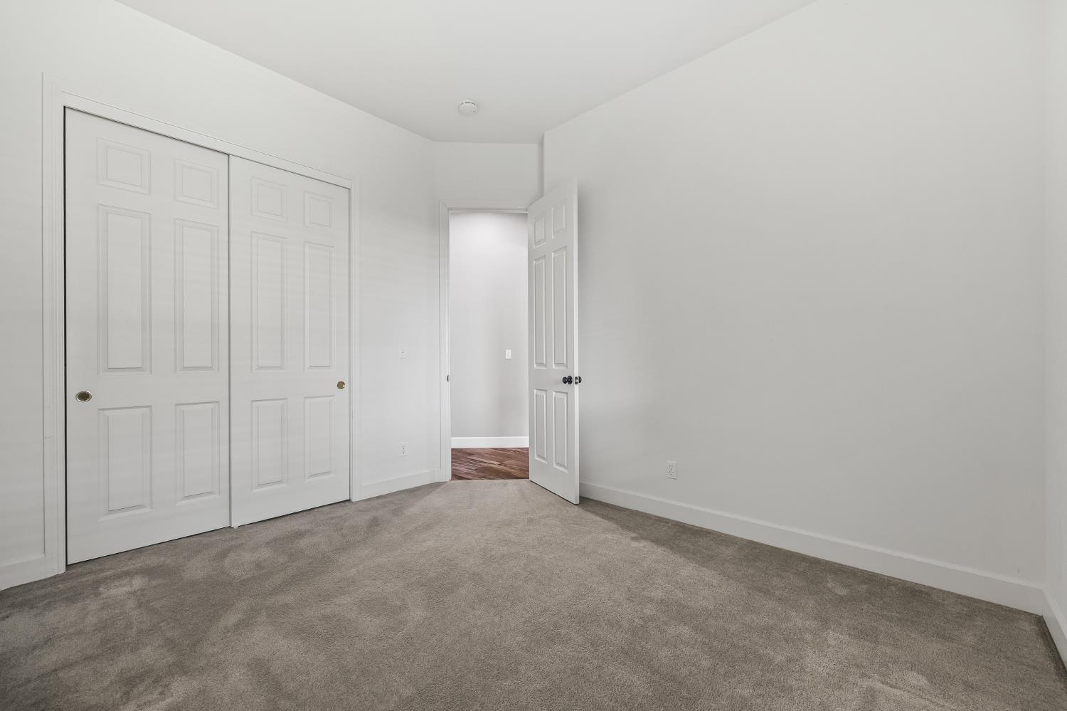 3128 Powers Ave, Clovis, CA 93619