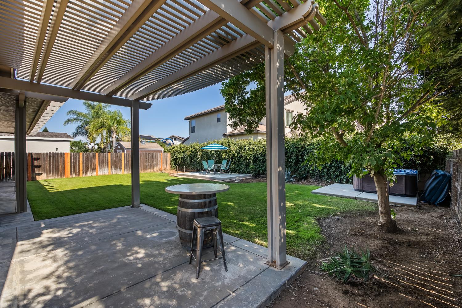 3128 Powers Ave, Clovis, CA 93619