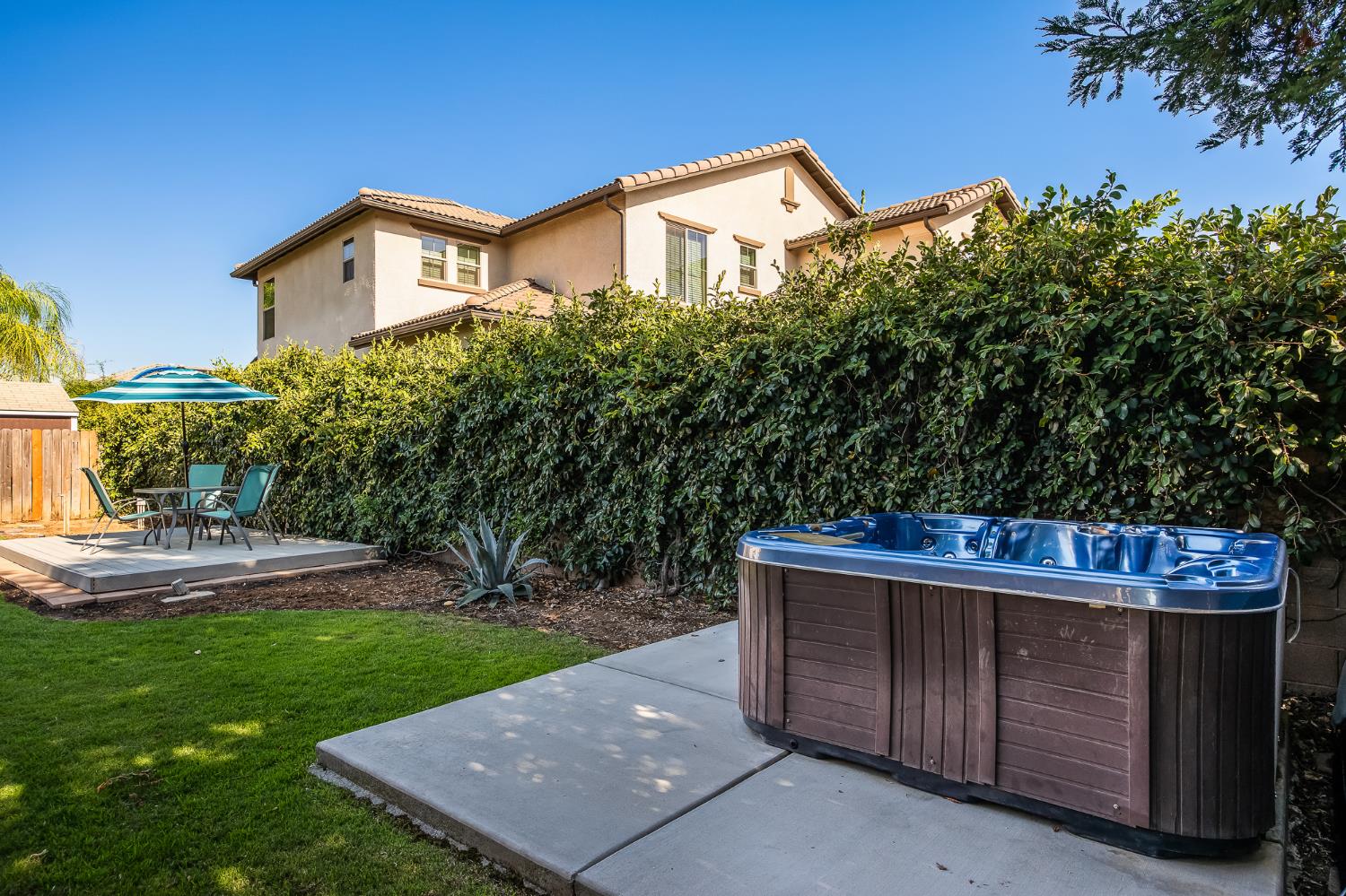 3128 Powers Ave, Clovis, CA 93619