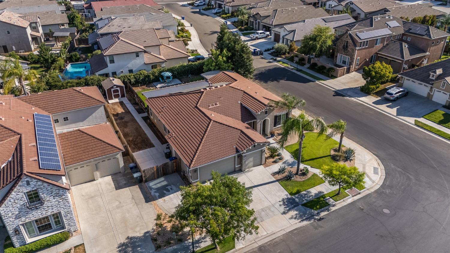 3128 Powers Ave, Clovis, CA 93619