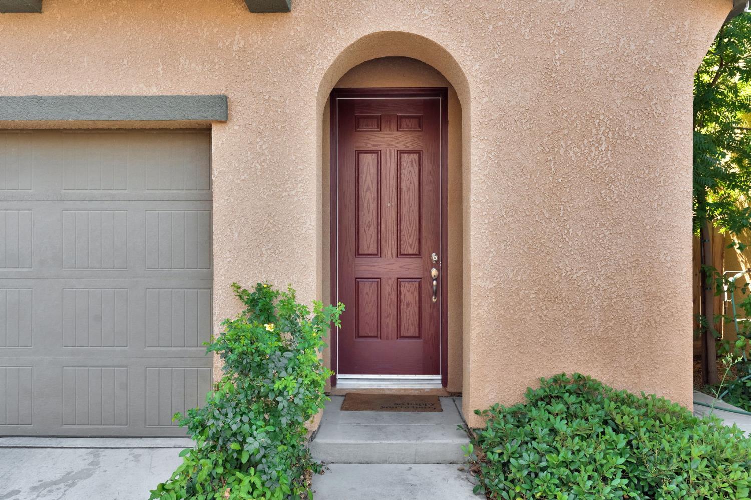 5394 W Santa Cruz Way, Fresno, CA 93722