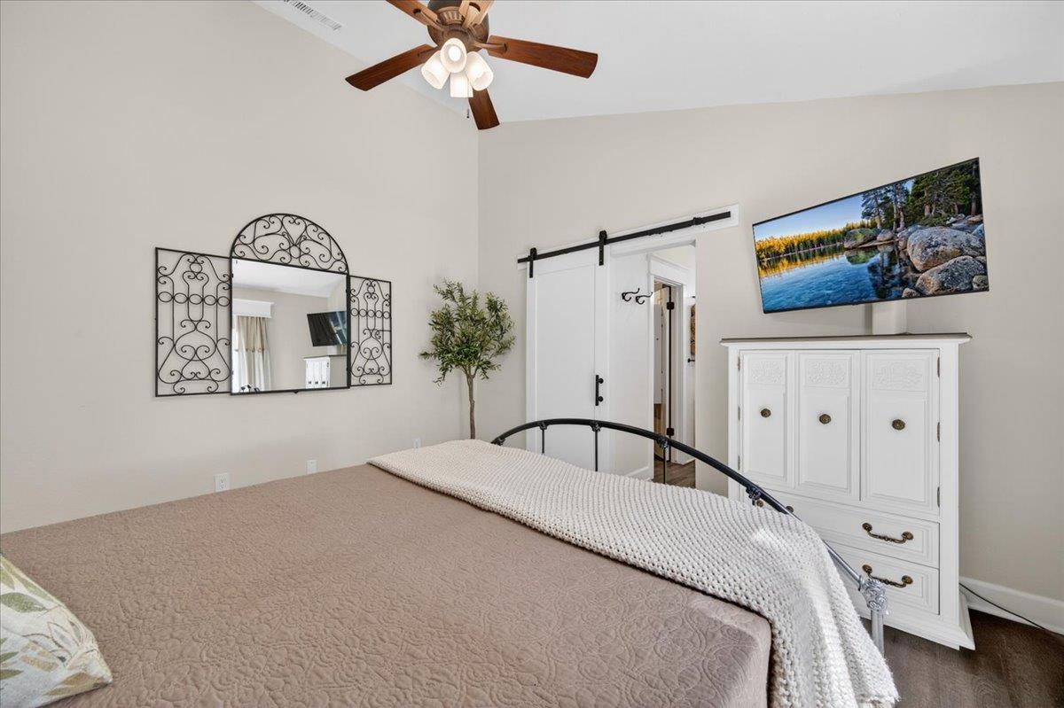 7878 N Meridian Ave, Fresno, CA 93720