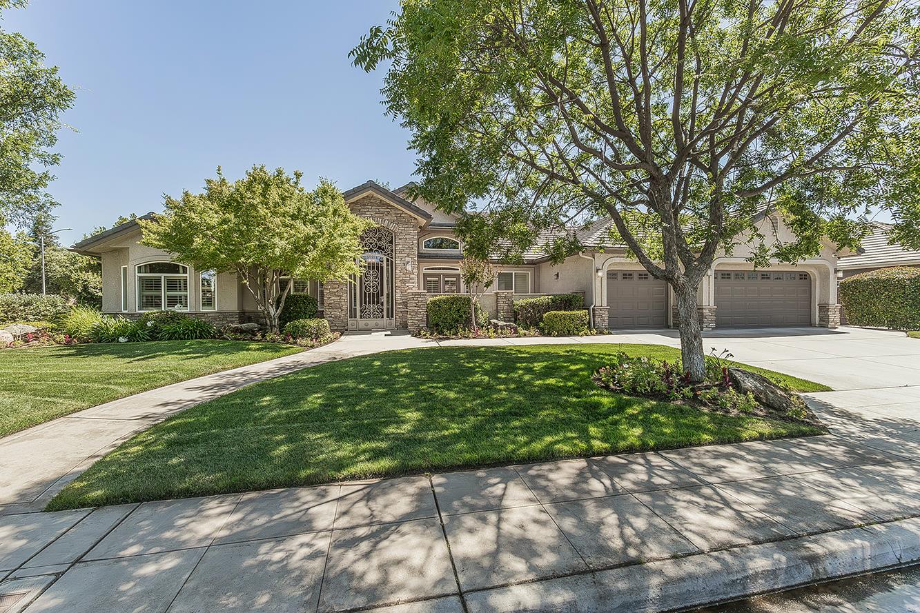 2998 Ashcroft, Clovis, CA 93611