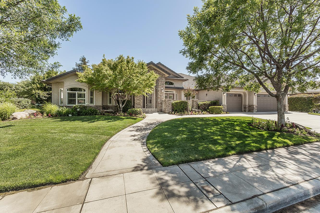 2998 Ashcroft, Clovis, CA 93611
