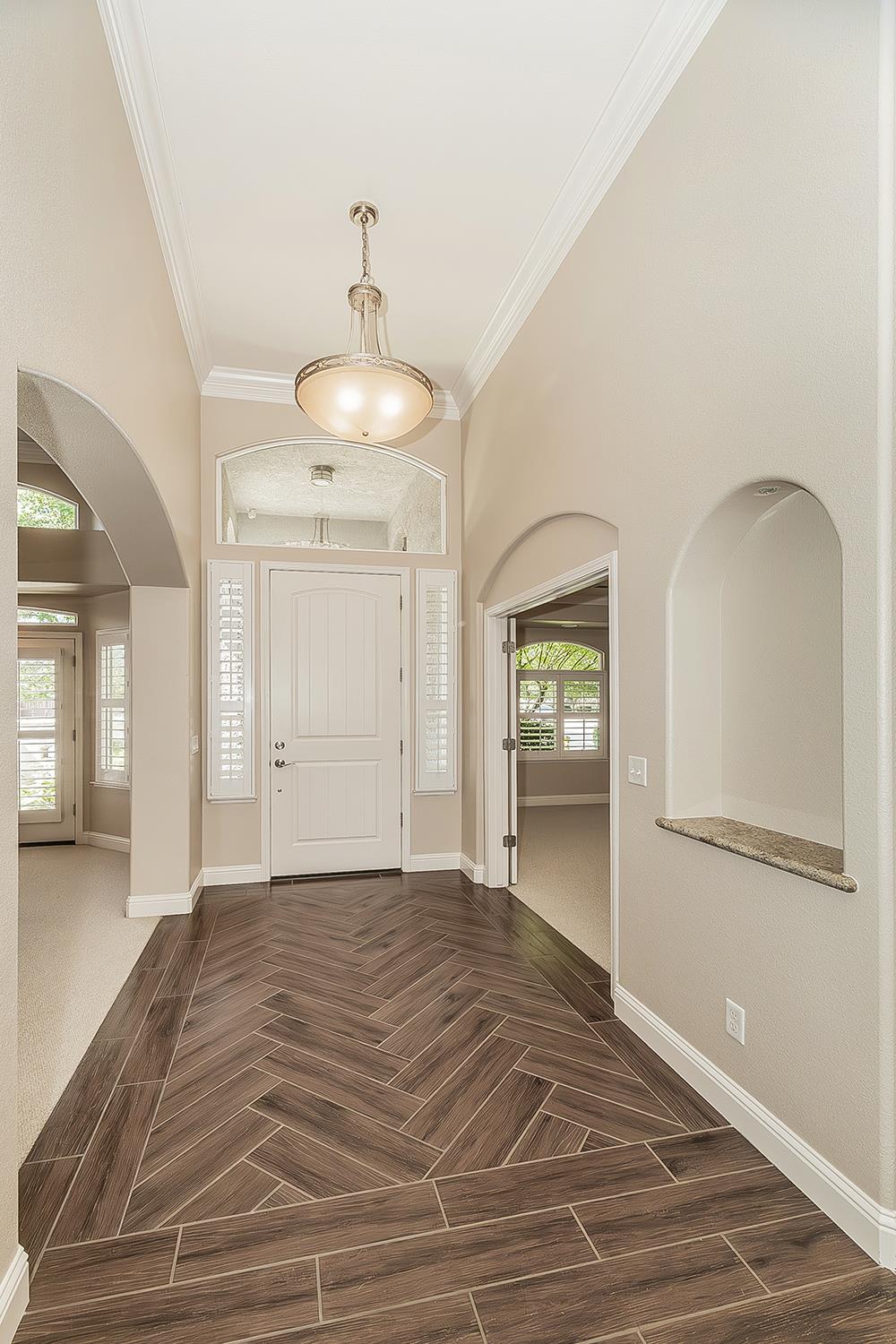 2998 Ashcroft, Clovis, CA 93611