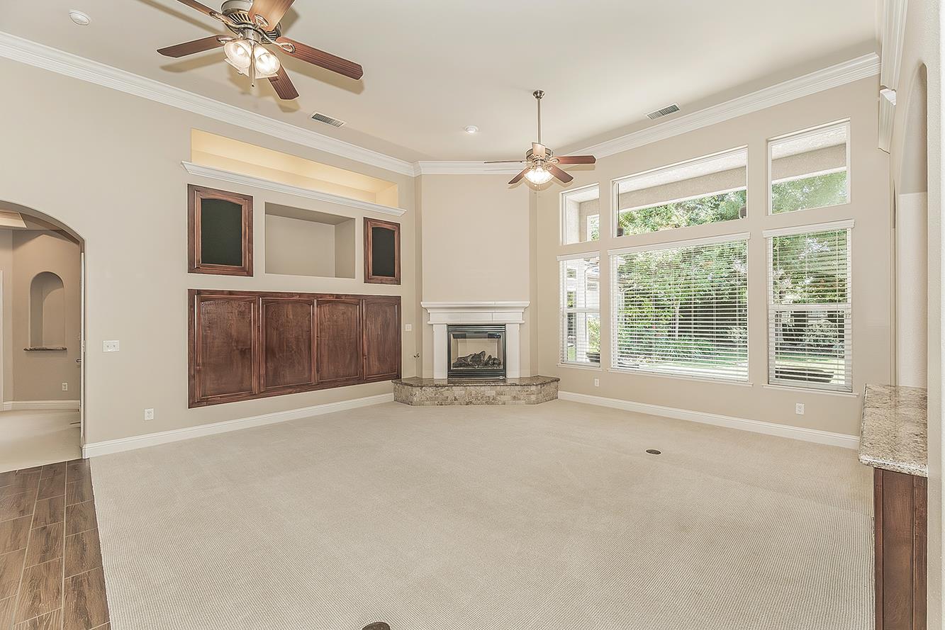 2998 Ashcroft, Clovis, CA 93611