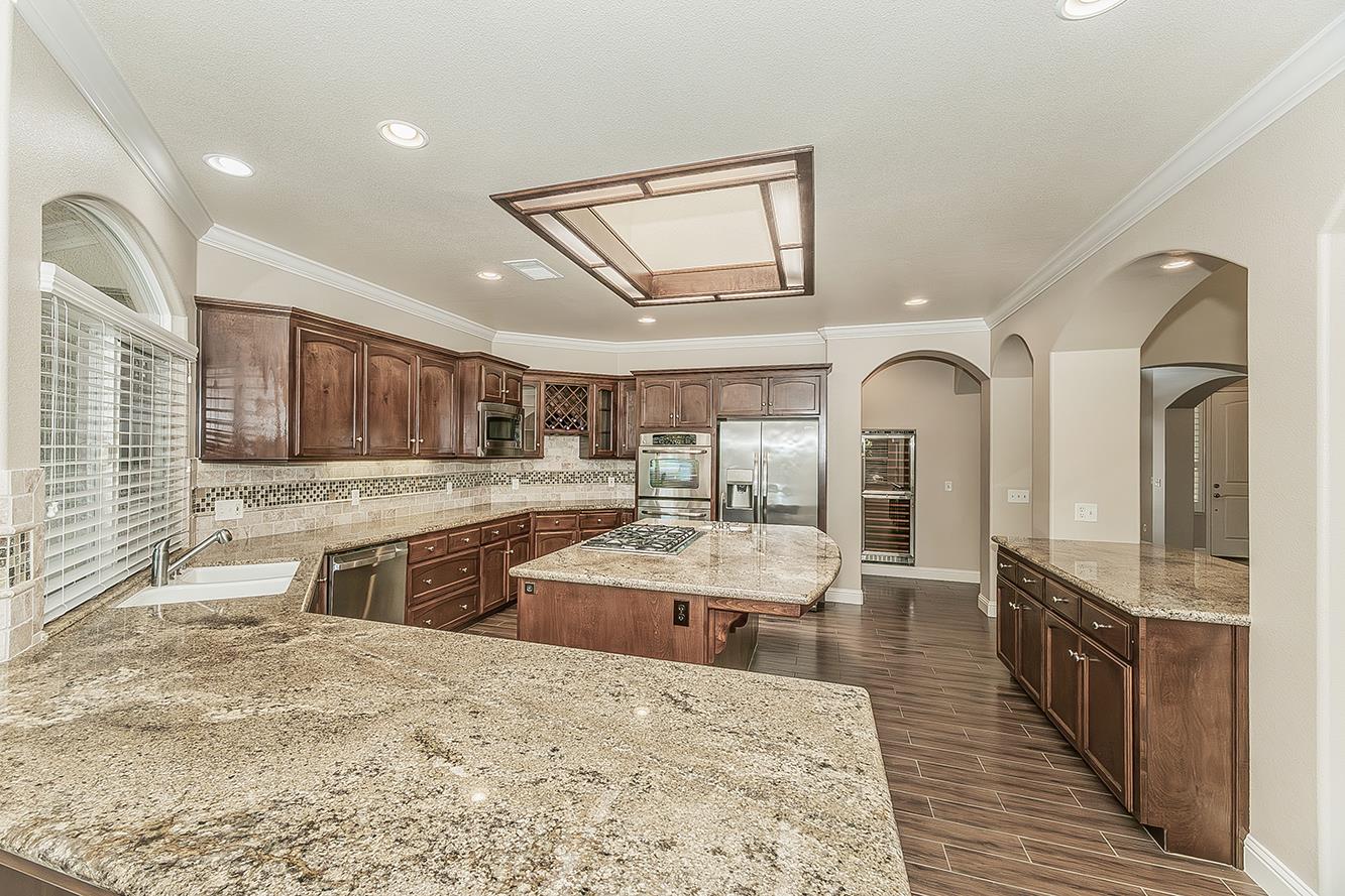 2998 Ashcroft, Clovis, CA 93611