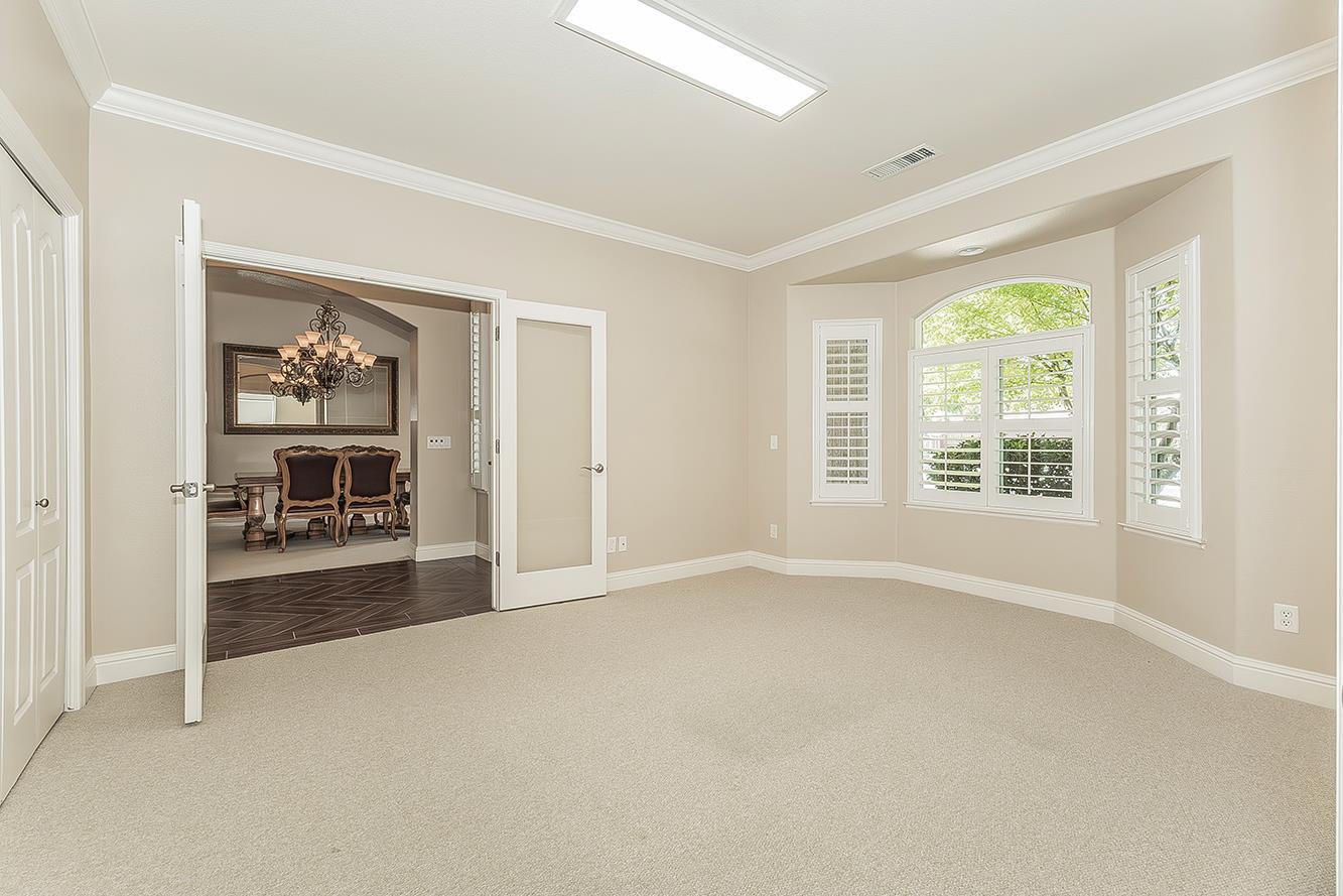 2998 Ashcroft, Clovis, CA 93611