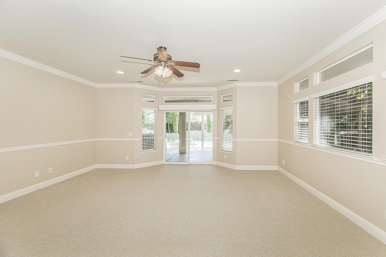 2998 Ashcroft, Clovis, CA 93611