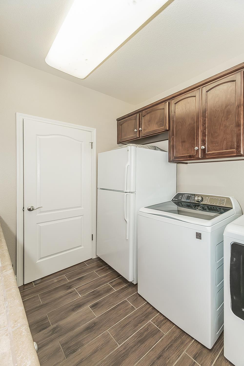 2998 Ashcroft, Clovis, CA 93611