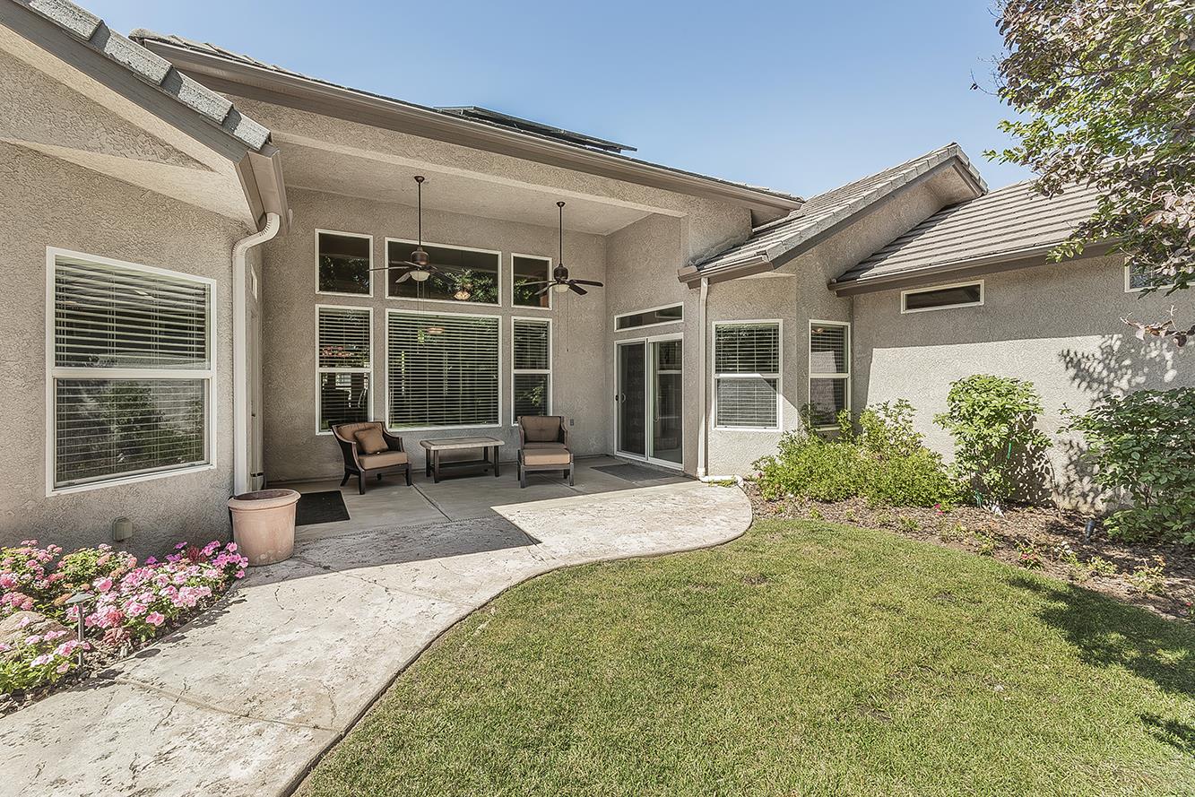 2998 Ashcroft, Clovis, CA 93611