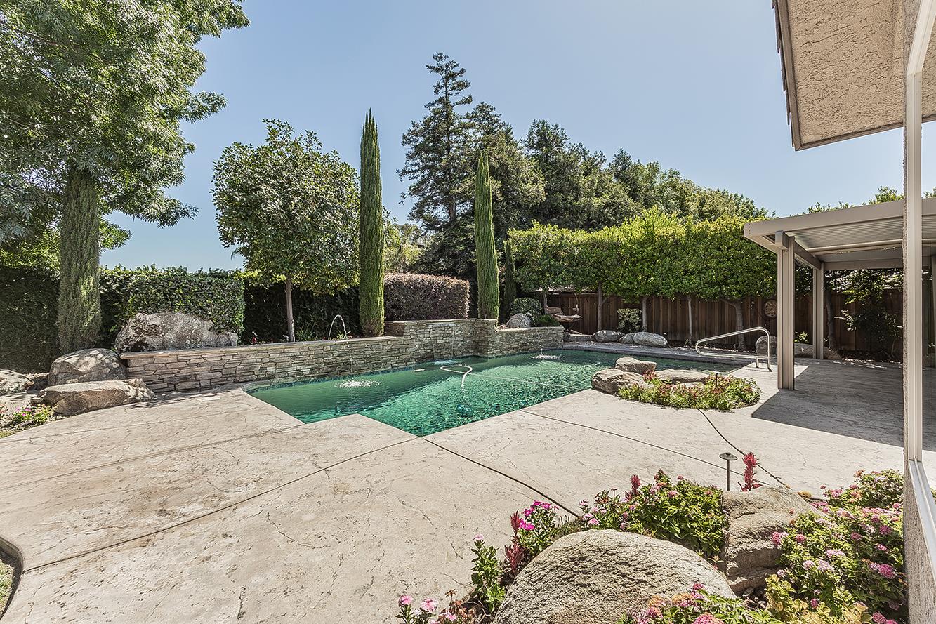 2998 Ashcroft, Clovis, CA 93611