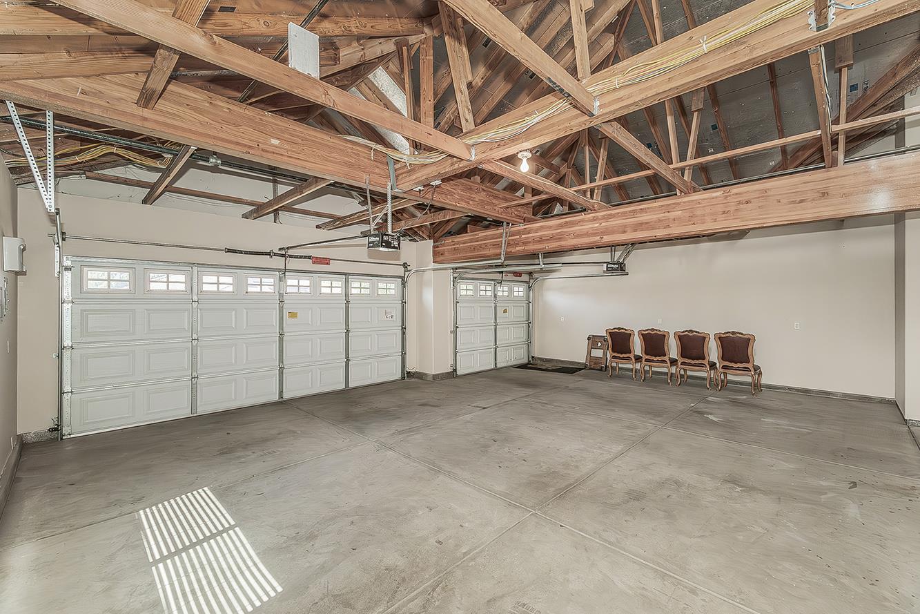 2998 Ashcroft, Clovis, CA 93611