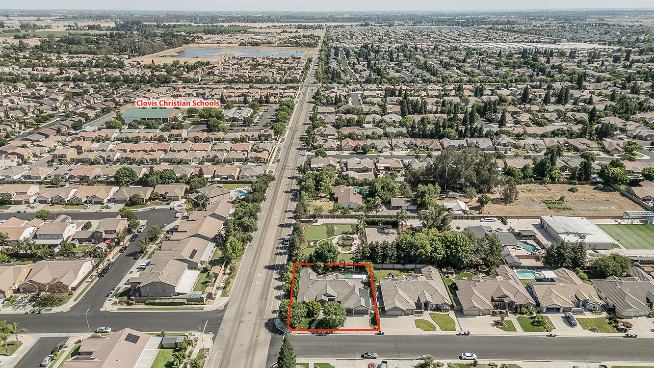 2998 Ashcroft, Clovis, CA 93611