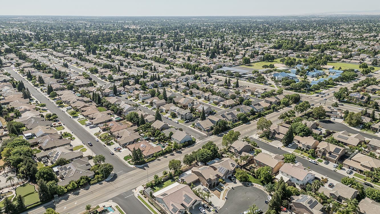 2998 Ashcroft, Clovis, CA 93611