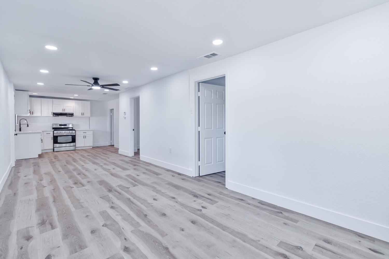 4543 E Inyo St, Fresno, CA 93702