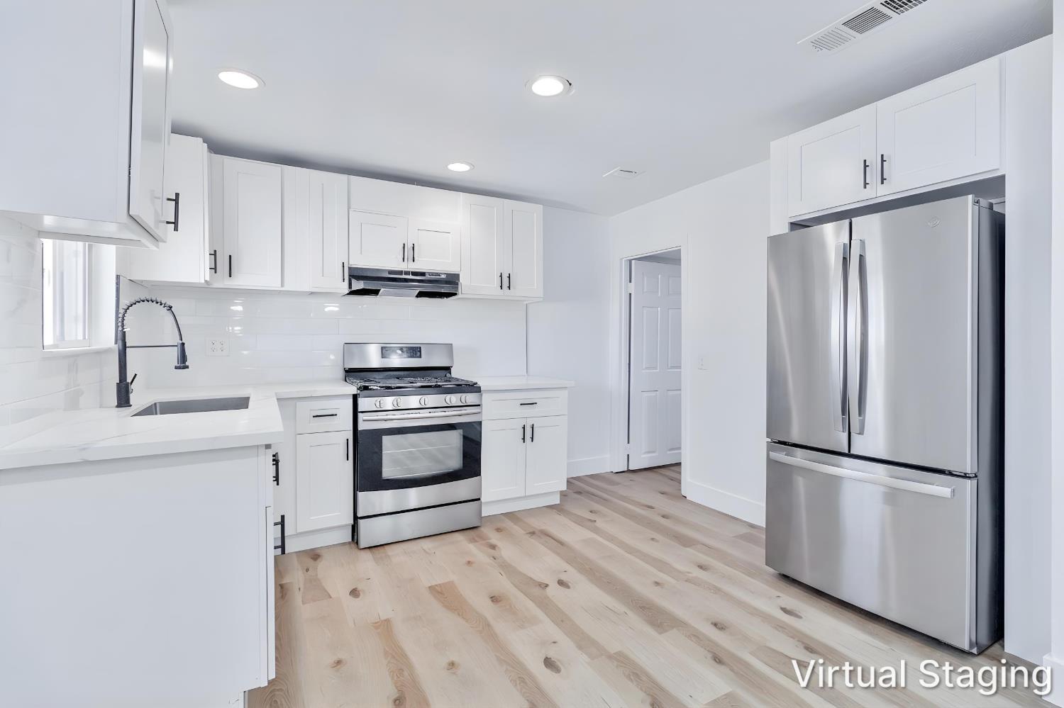 4543 E Inyo St, Fresno, CA 93702