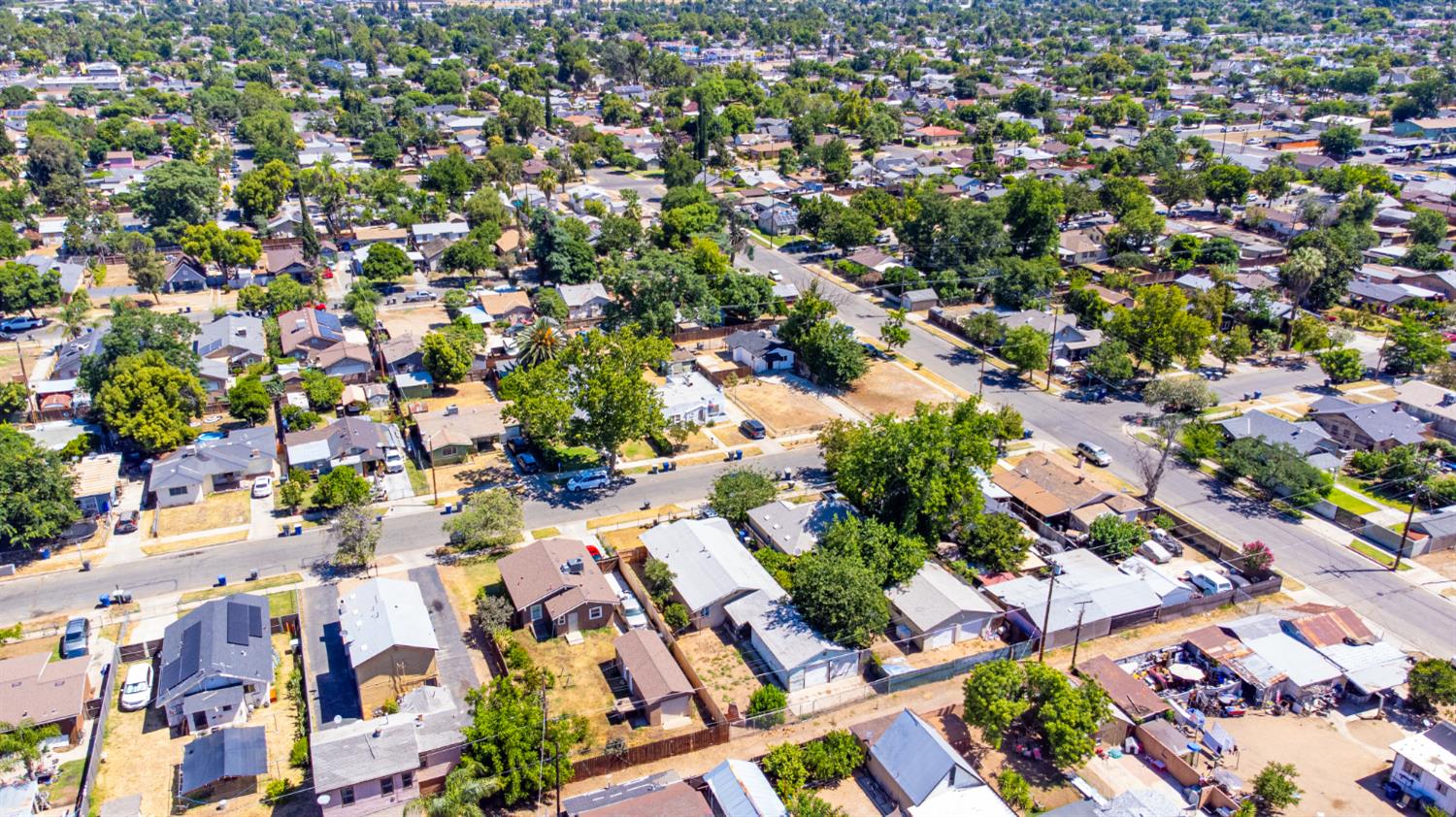 4543 E Inyo St, Fresno, CA 93702