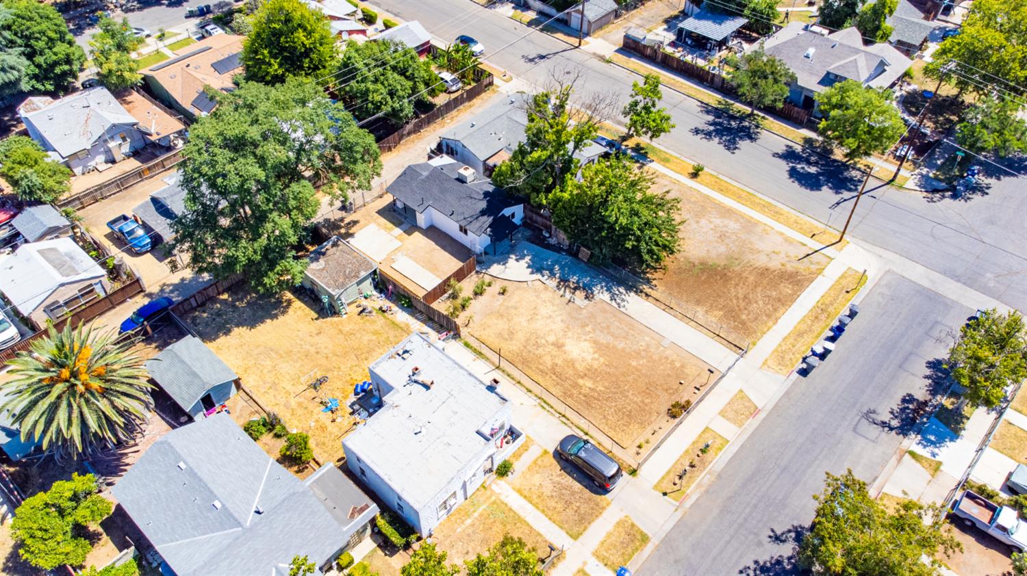4543 E Inyo St, Fresno, CA 93702