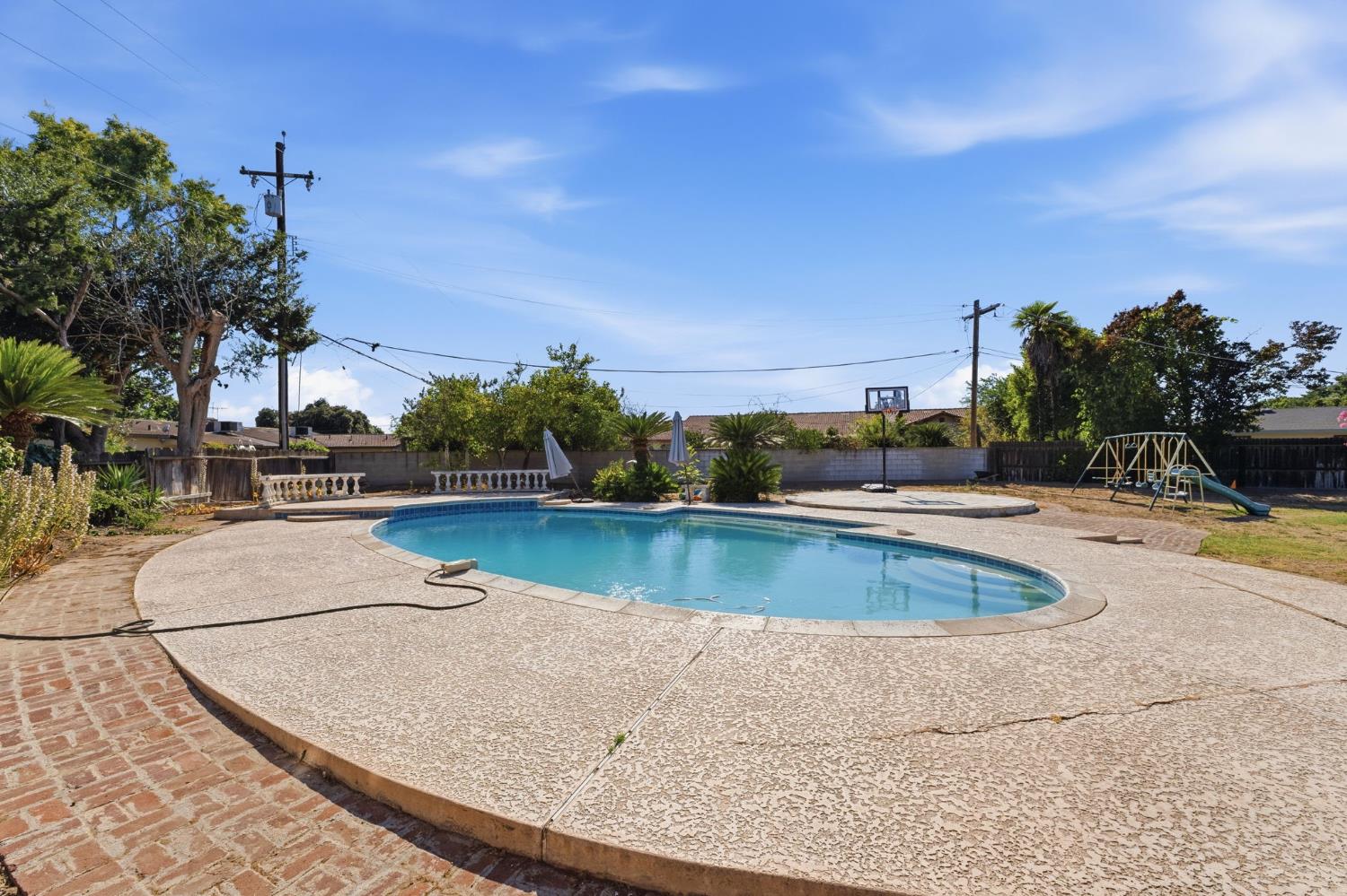 5820 E Alta Ave, Fresno, CA 93727